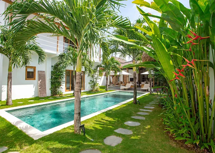 Parasol By Alfred In Bali